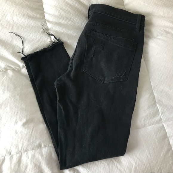 Express Black Distressed Skinny Jeans - Picture 2 of 5